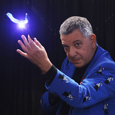 Theo the Magician — professional magician for hire in Sutton, Surrey. Children's parties, corporate, weddings, cabaret.